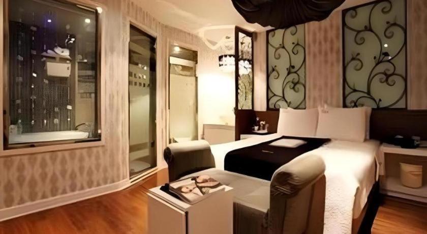 Fox Hotel Seul Esterno foto